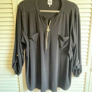 Anne Klein • size 3X • two pocket zippered top